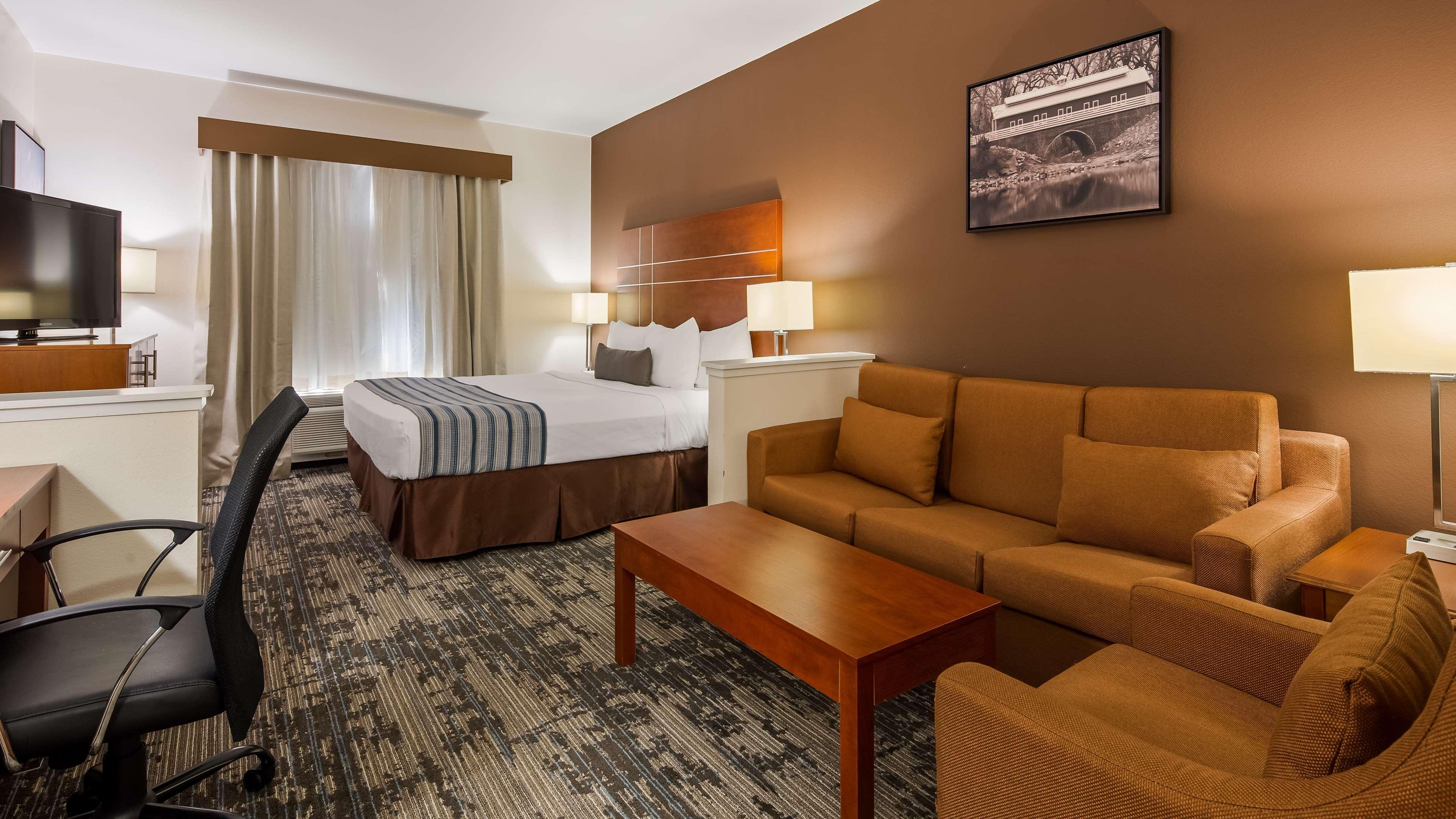 Best Western Plus Wakeeney Inn & Suites Екстер'єр фото