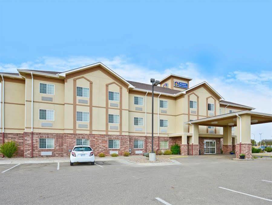 Best Western Plus Wakeeney Inn & Suites Екстер'єр фото