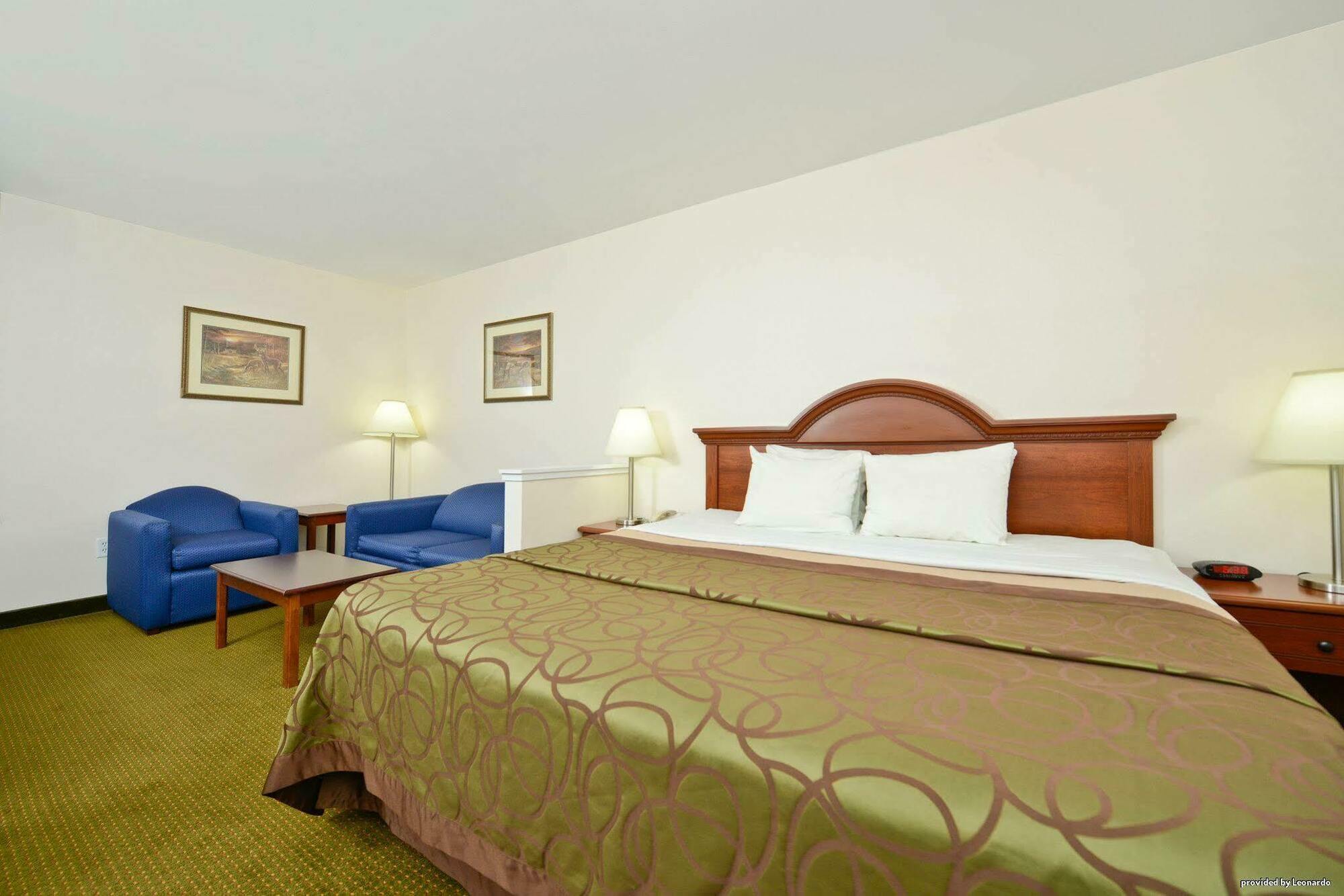 Best Western Plus Wakeeney Inn & Suites Екстер'єр фото